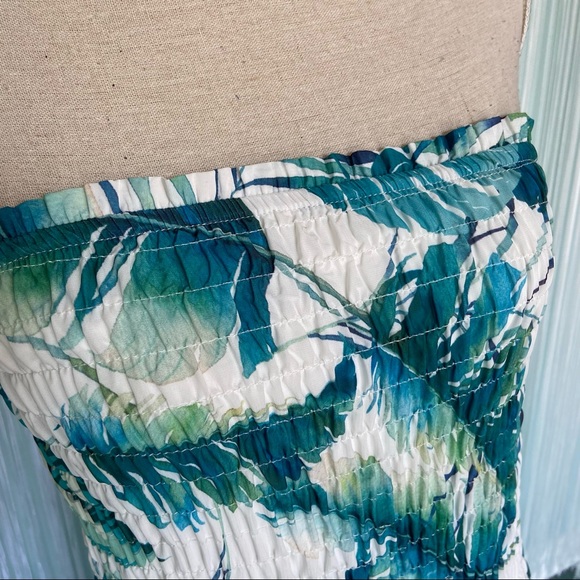 Two Piece Skirt Set with Ruffles Size Small - Picture 8 of 16